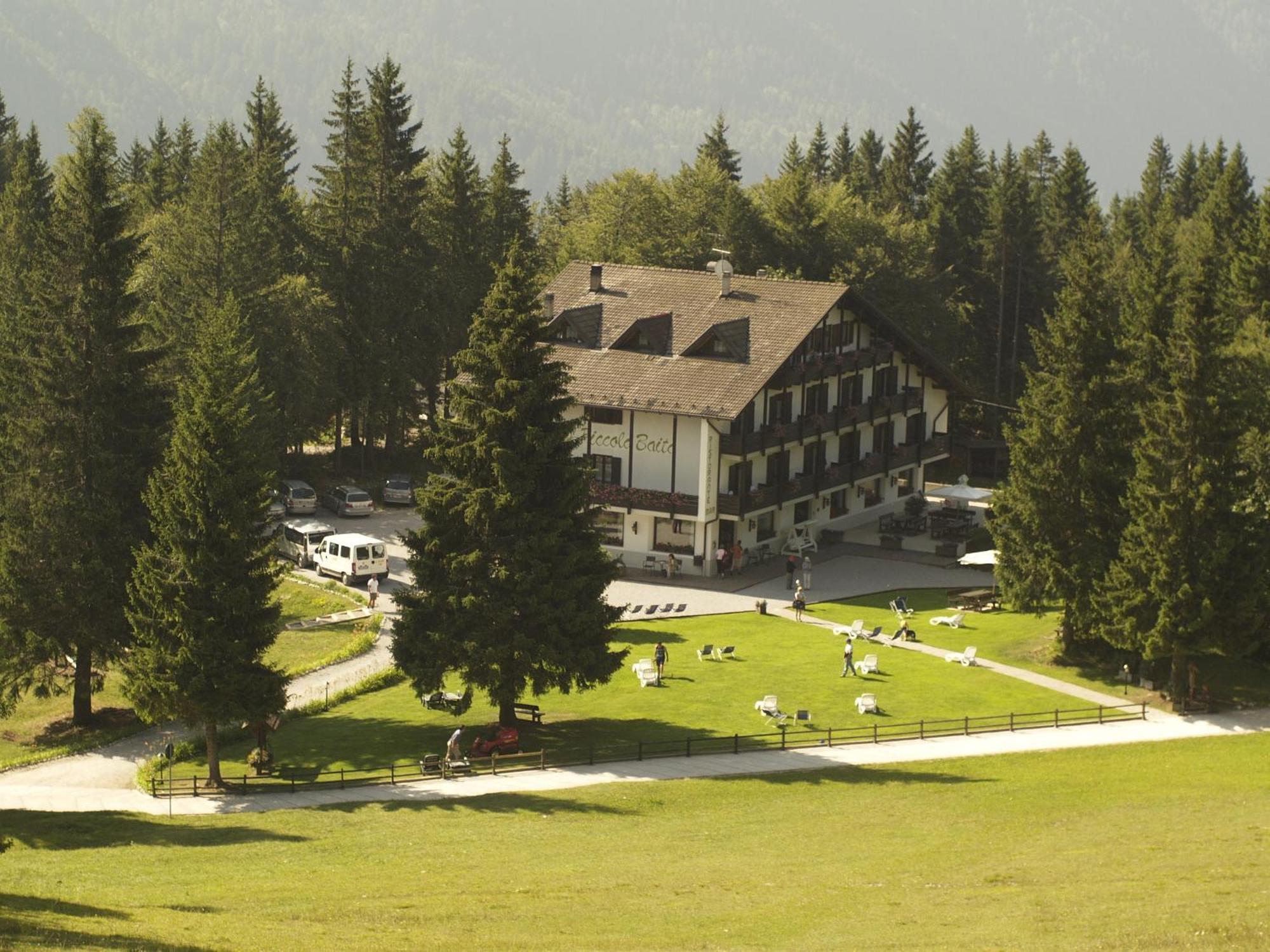 Hotel Piccola Baita Molveno Exterior photo